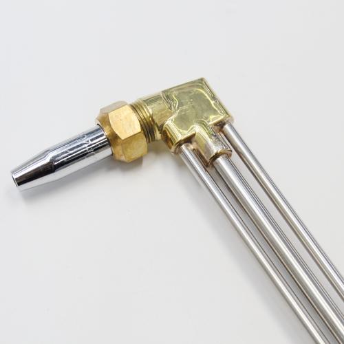 进行气割时,割炬要如何操作? 进行气割时,割炬要如何操作?